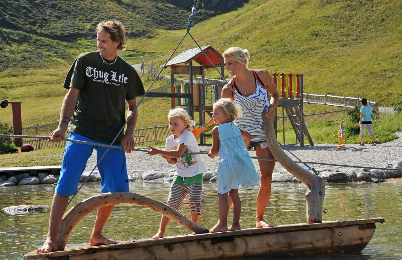 Zillertal Suites Fuegen By Alps Resorts Eksteriør bilde