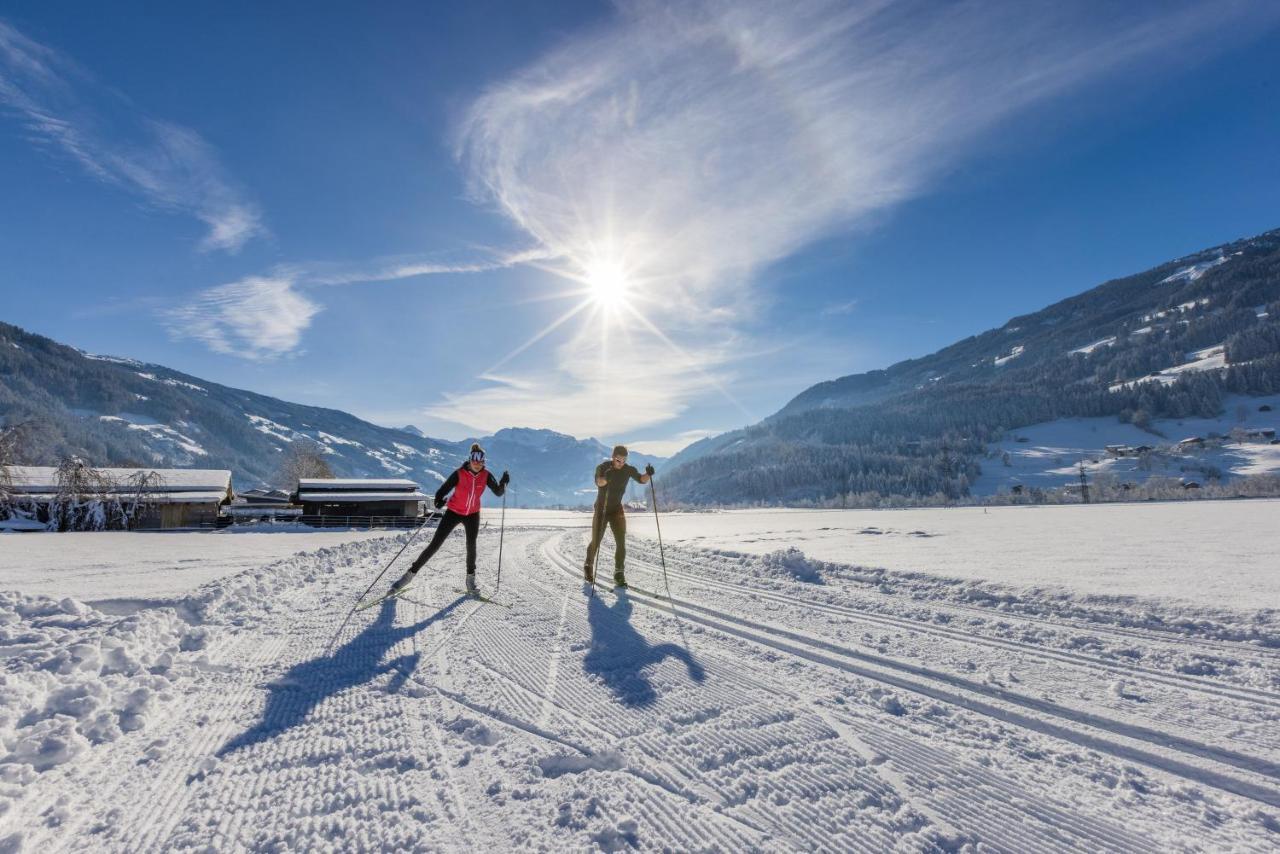 Zillertal Suites Fuegen By Alps Resorts Eksteriør bilde