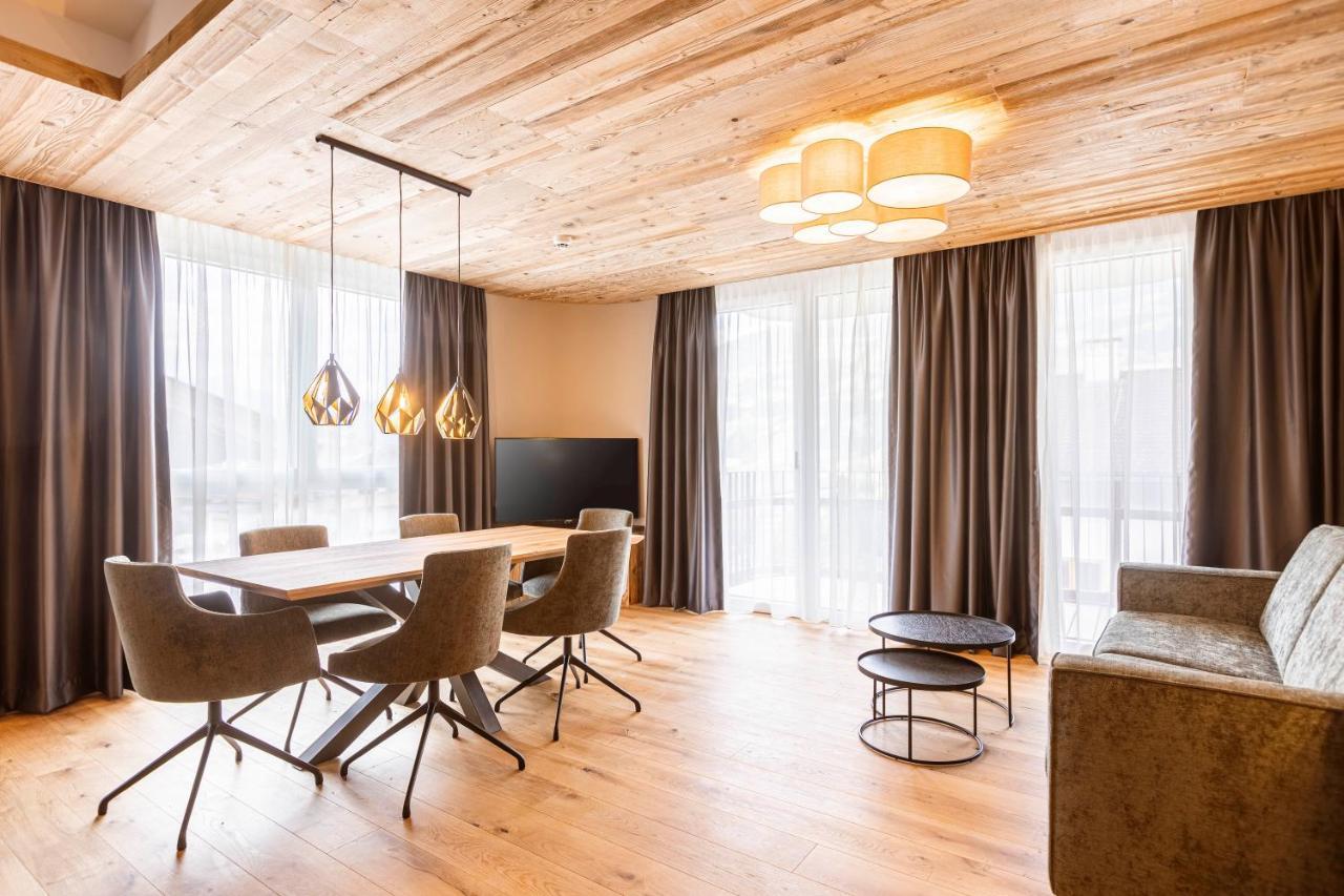 Zillertal Suites Fuegen By Alps Resorts Eksteriør bilde