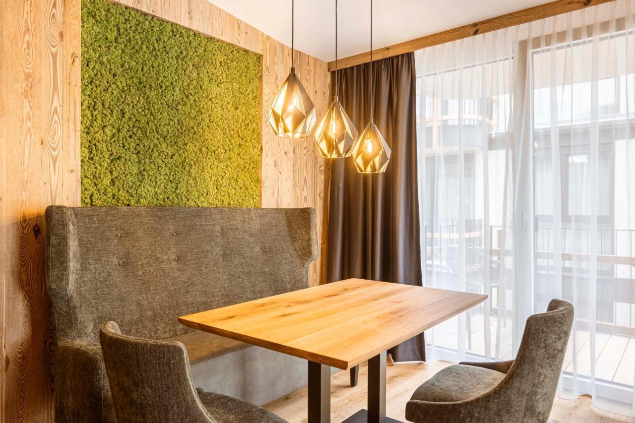 Zillertal Suites Fuegen By Alps Resorts Eksteriør bilde