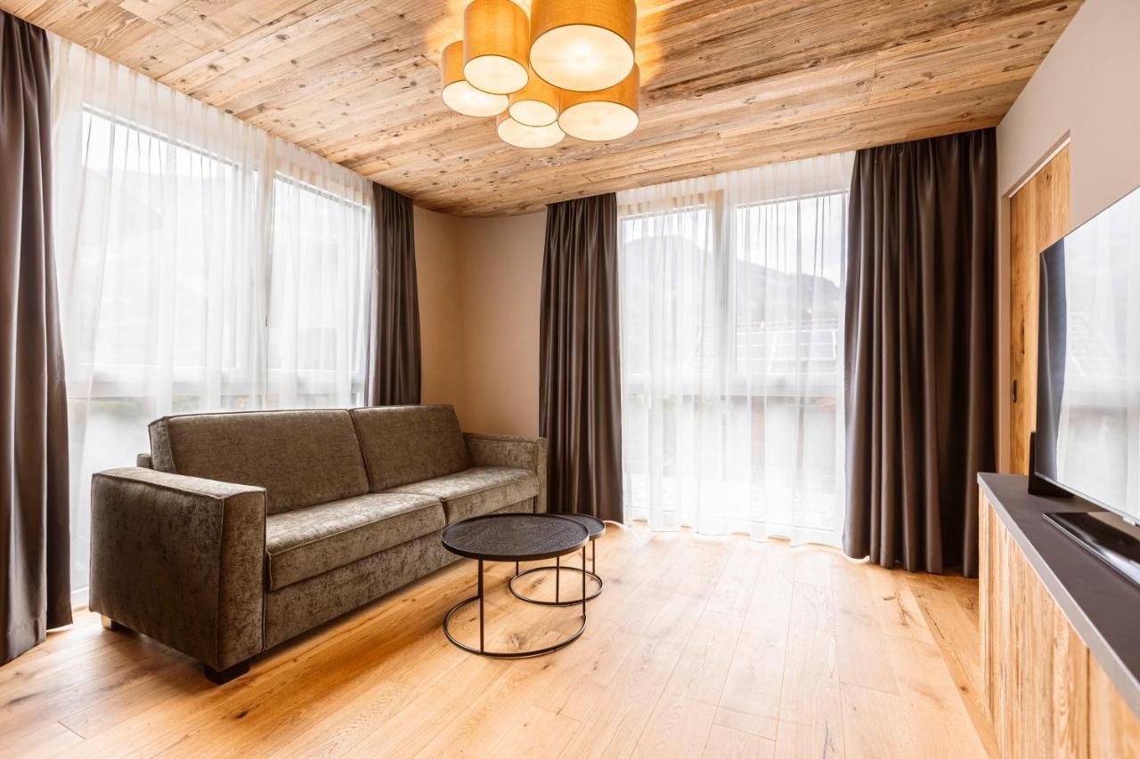 Zillertal Suites Fuegen By Alps Resorts Eksteriør bilde