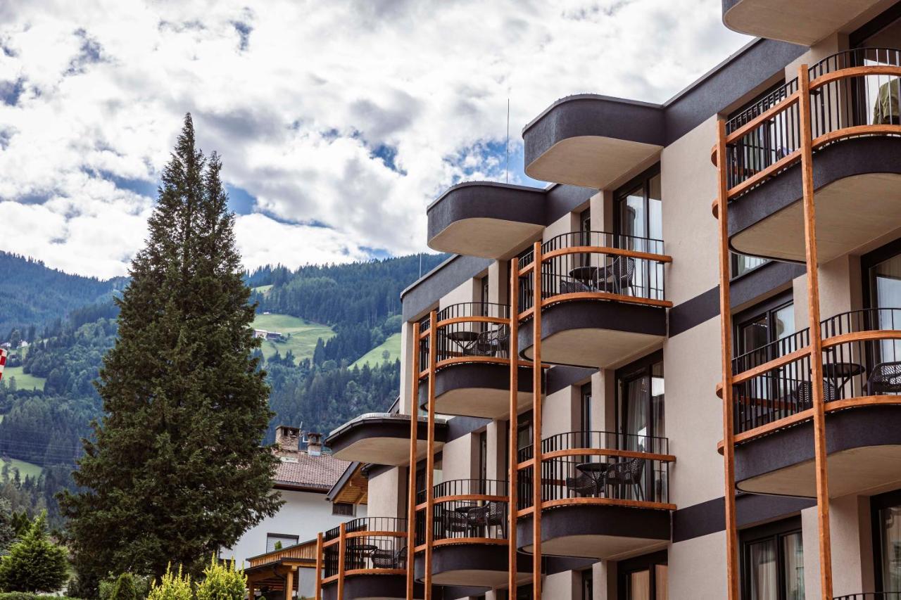 Zillertal Suites Fuegen By Alps Resorts Eksteriør bilde