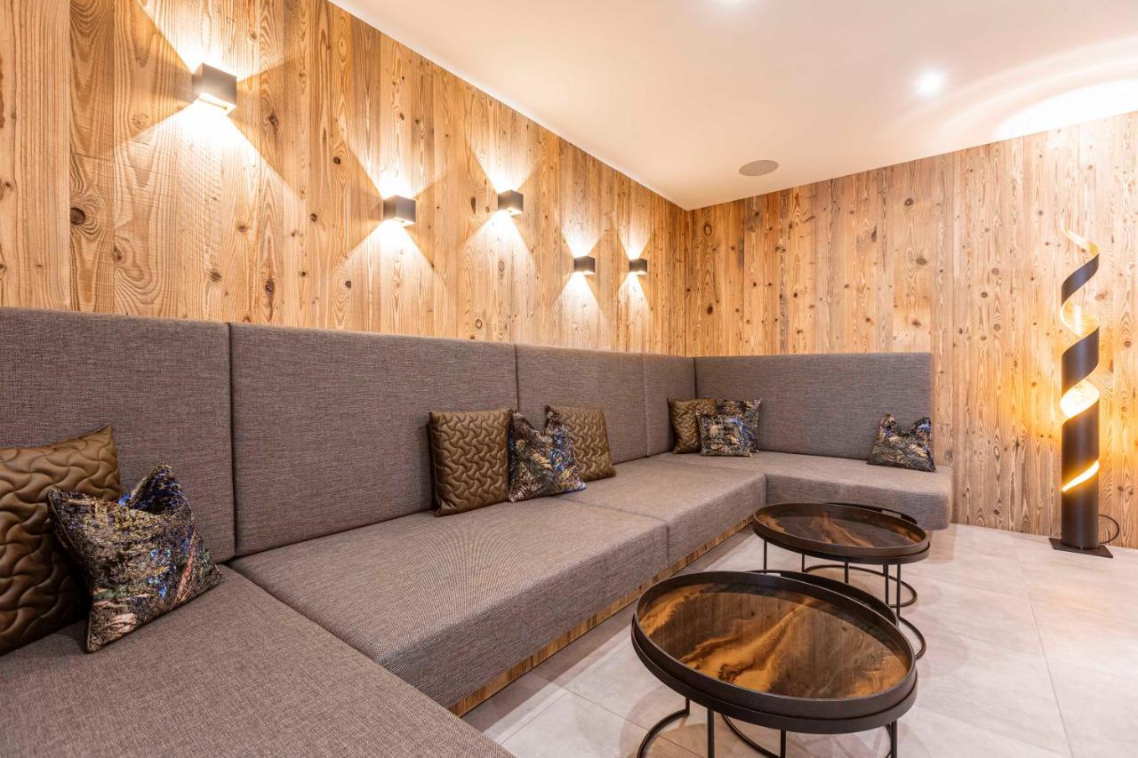 Zillertal Suites Fuegen By Alps Resorts Eksteriør bilde