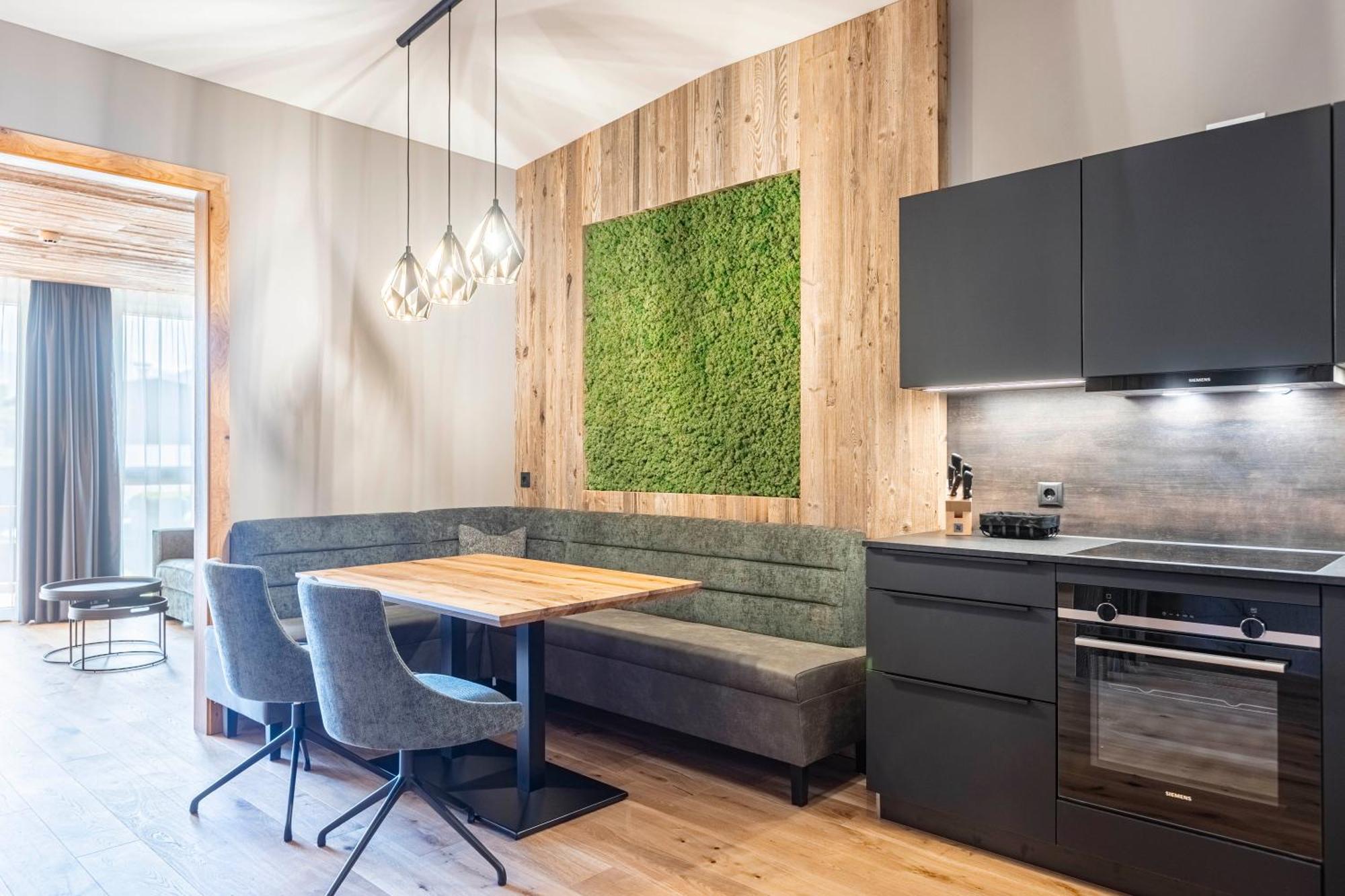 Zillertal Suites Fuegen By Alps Resorts Eksteriør bilde